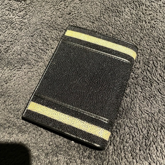 Wallet - Picture 2 of 4